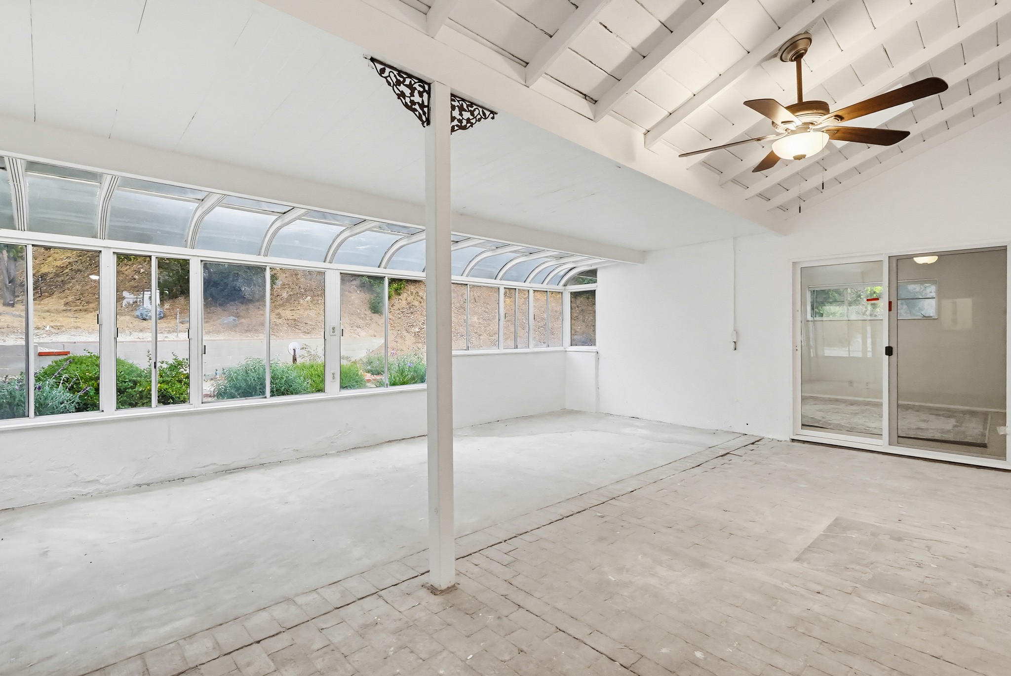 Virtual tour photo 85 of 135 for 9522 Cedarvale Rd