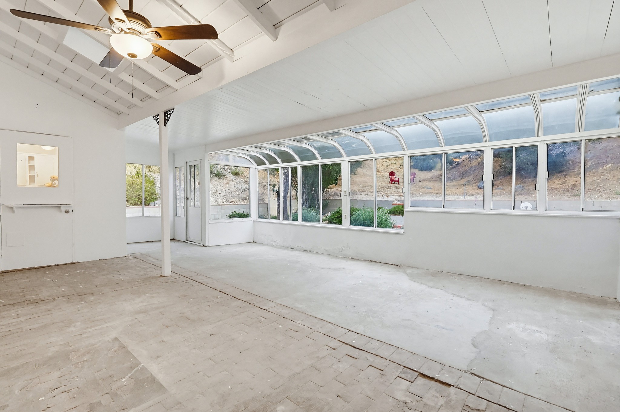 Virtual tour photo 89 of 135 for 9522 Cedarvale Rd