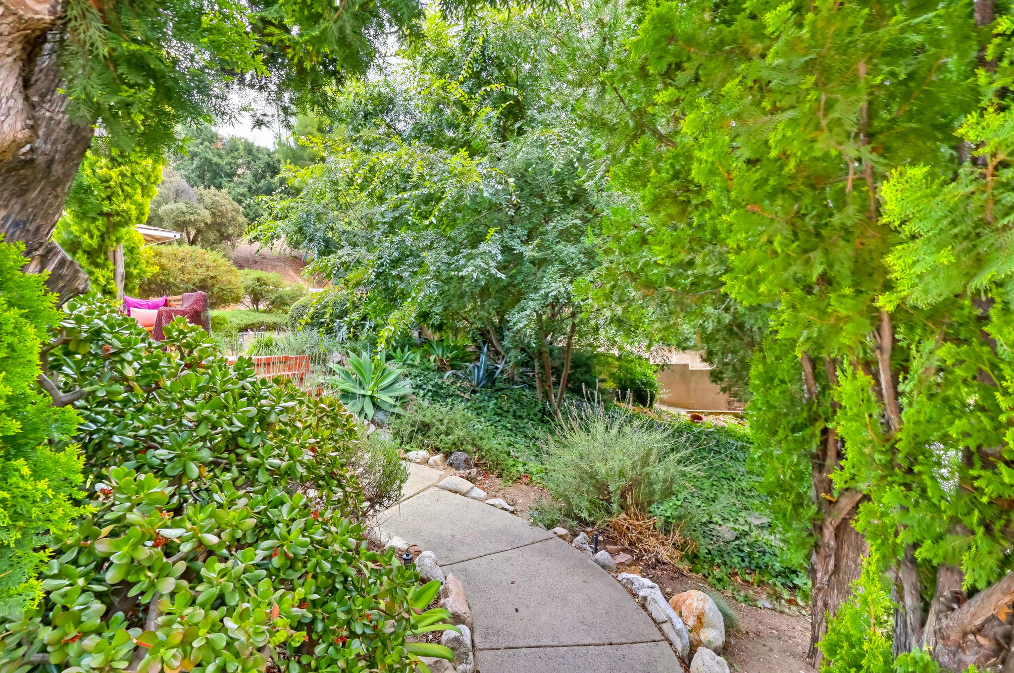 Virtual tour photo 100 of 135 for 9522 Cedarvale Rd