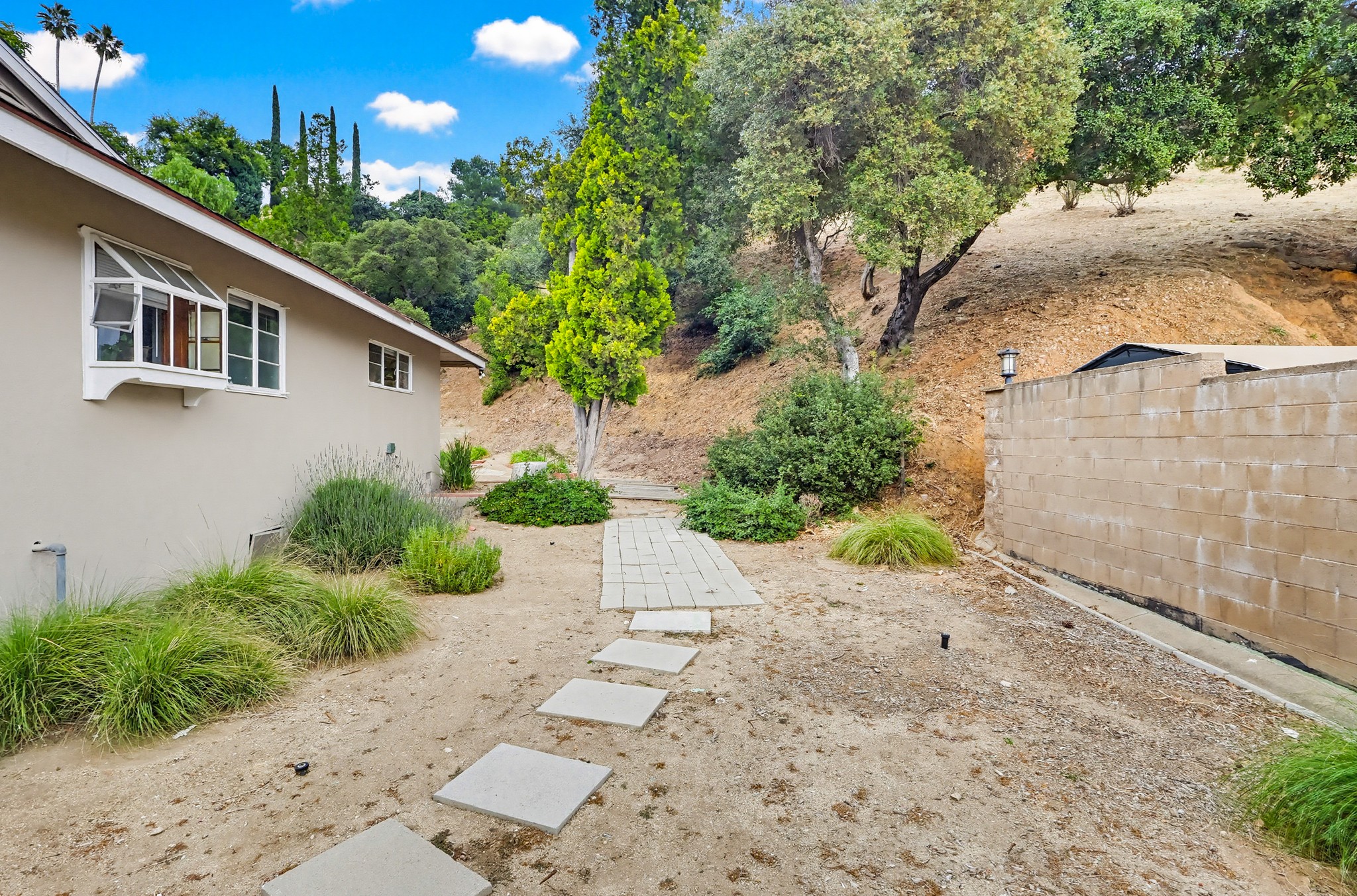 Virtual tour photo 114 of 135 for 9522 Cedarvale Rd