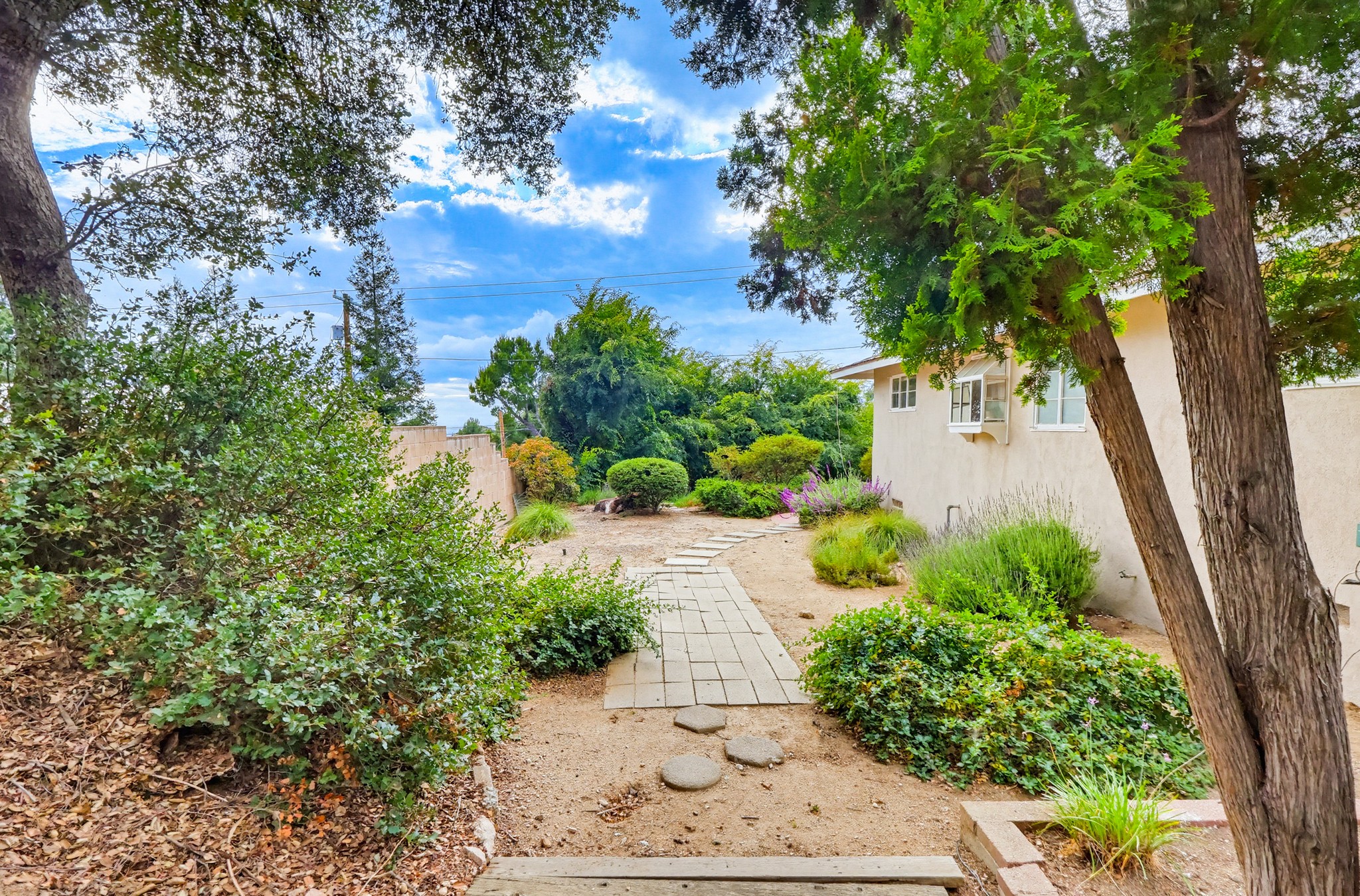 Virtual tour photo 115 of 135 for 9522 Cedarvale Rd