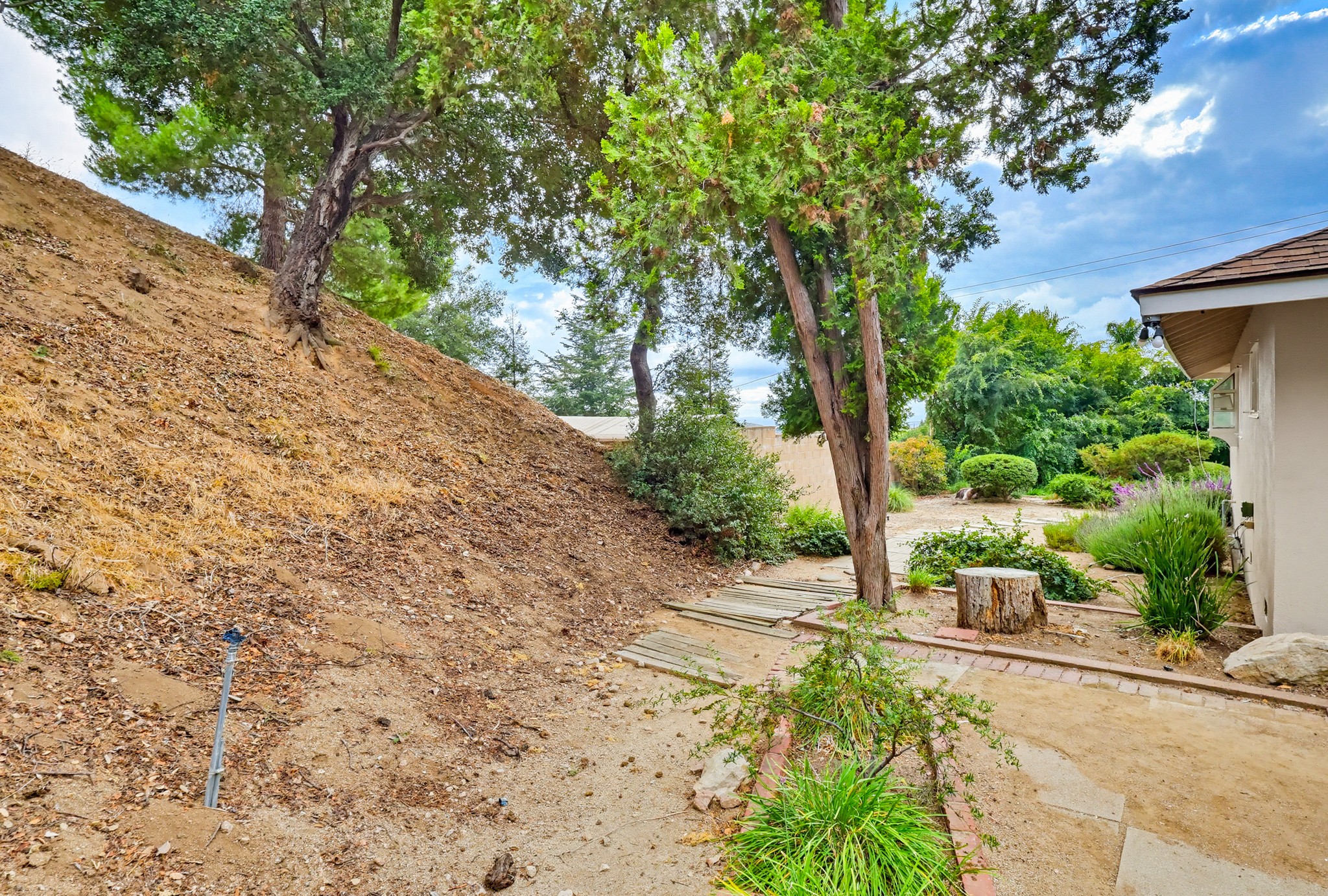 Virtual tour photo 119 of 135 for 9522 Cedarvale Rd