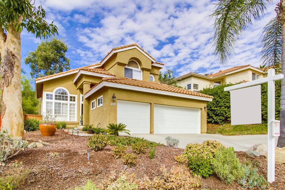 Virtual tour photo 1 of 55 for 9526 Oviedo St