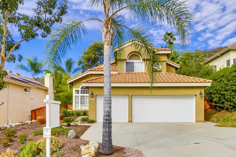 Virtual tour photo 3 of 55 for 9526 Oviedo St