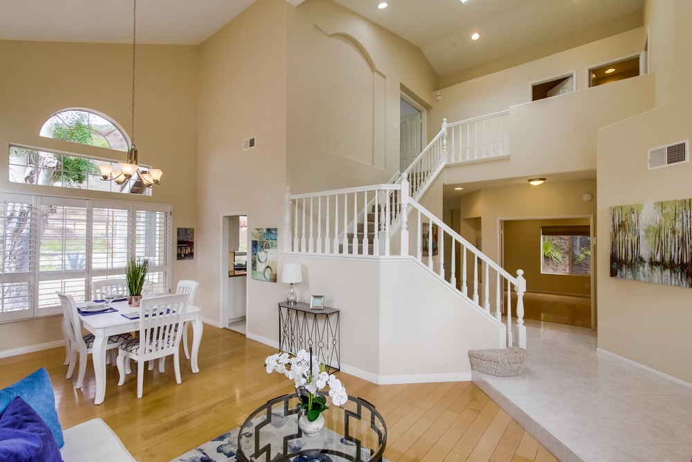 Virtual tour photo 7 of 55 for 9526 Oviedo St