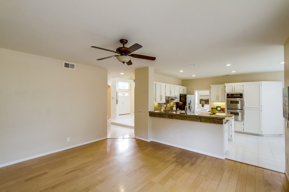 Virtual tour photo 15 of 55 for 9526 Oviedo St