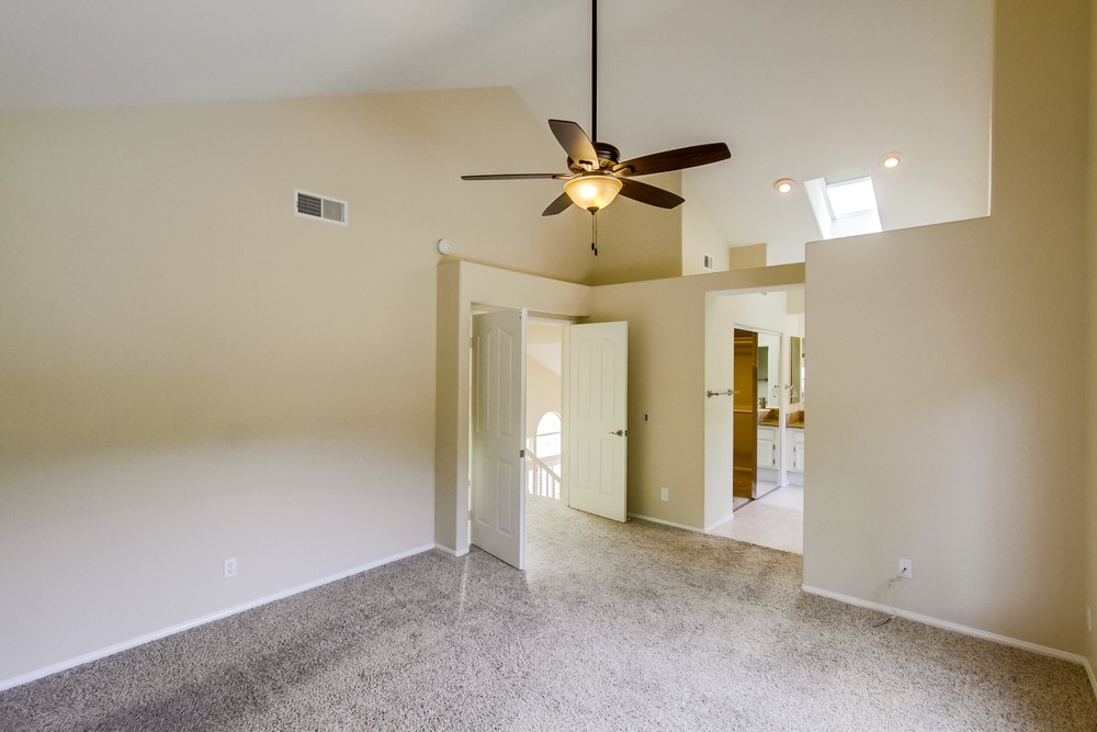 Virtual tour photo 29 of 55 for 9526 Oviedo St