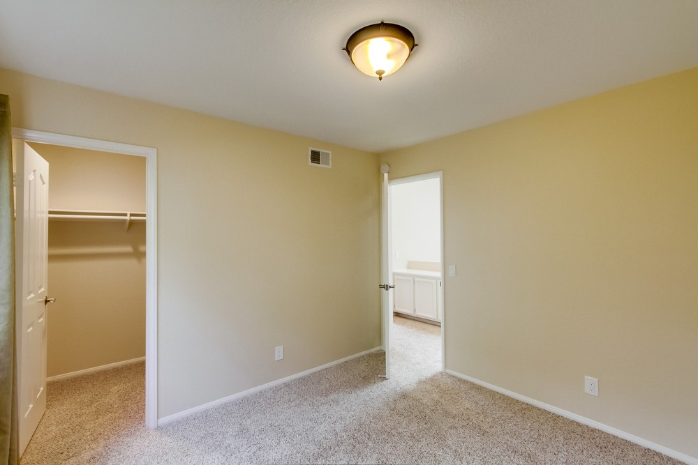 Virtual tour photo 38 of 55 for 9526 Oviedo St