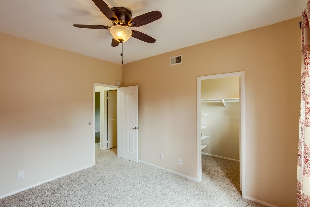 Virtual tour photo 41 of 55 for 9526 Oviedo St
