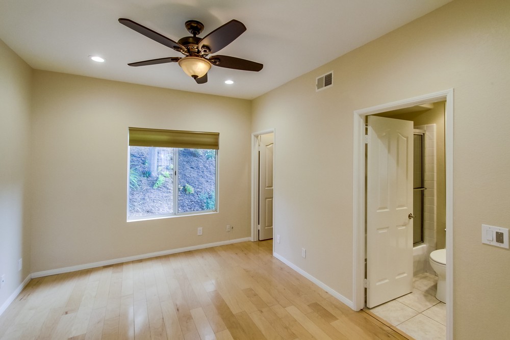 Virtual tour photo 42 of 55 for 9526 Oviedo St