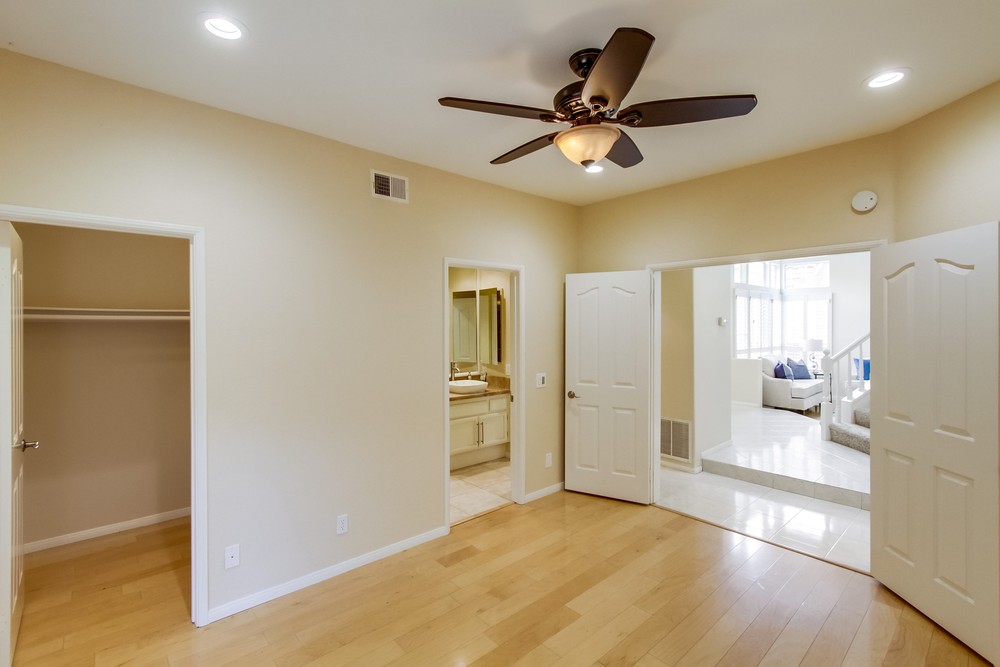Virtual tour photo 43 of 55 for 9526 Oviedo St