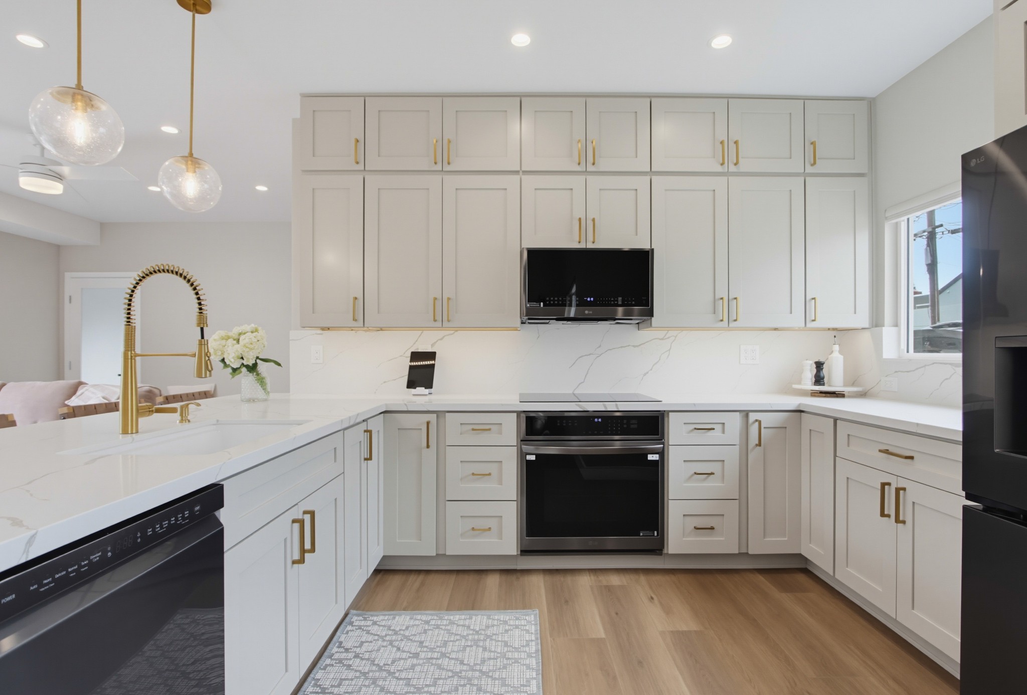 Virtual tour photo 15 of 75 for 953 Beryl St