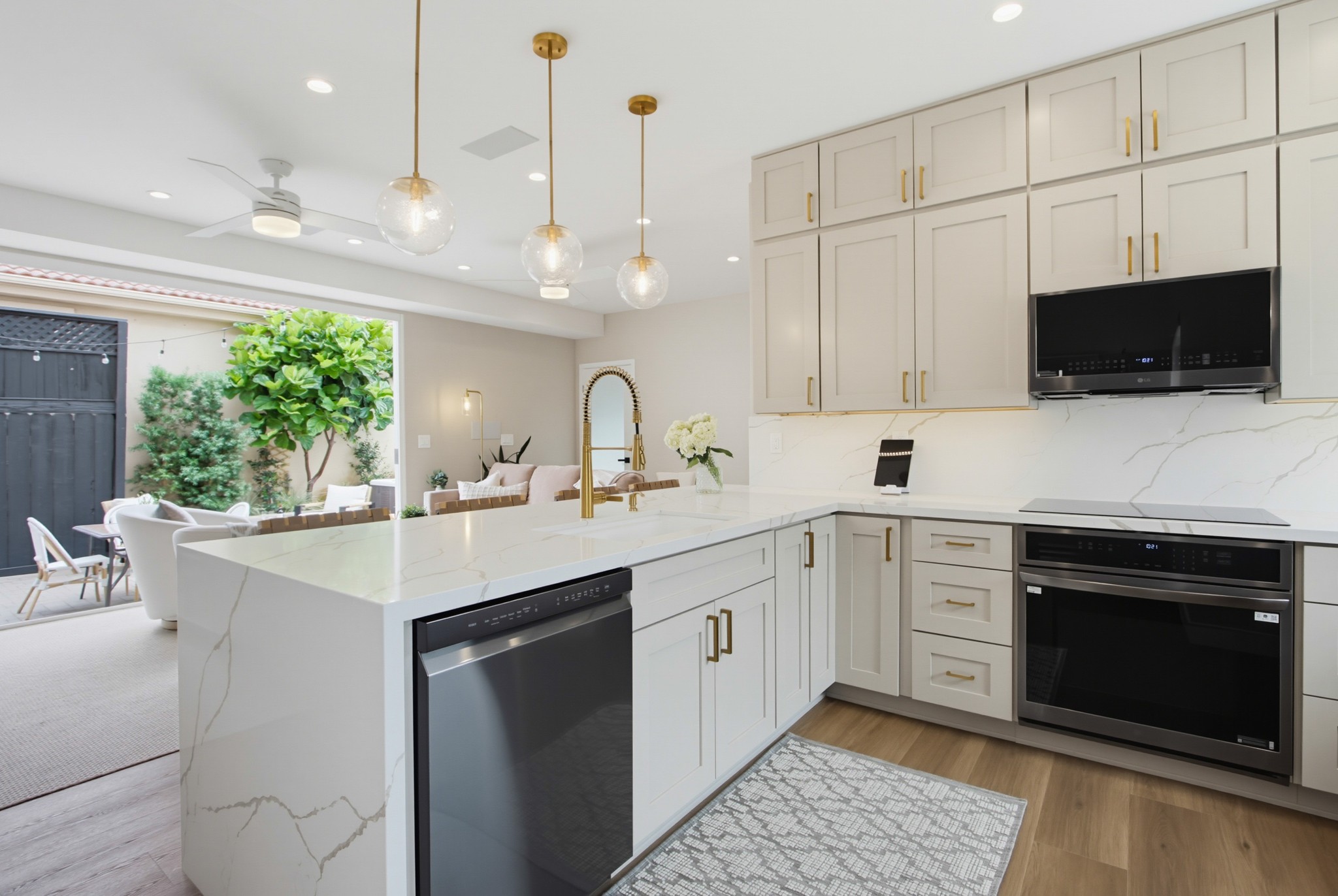 Virtual tour photo 18 of 75 for 953 Beryl St