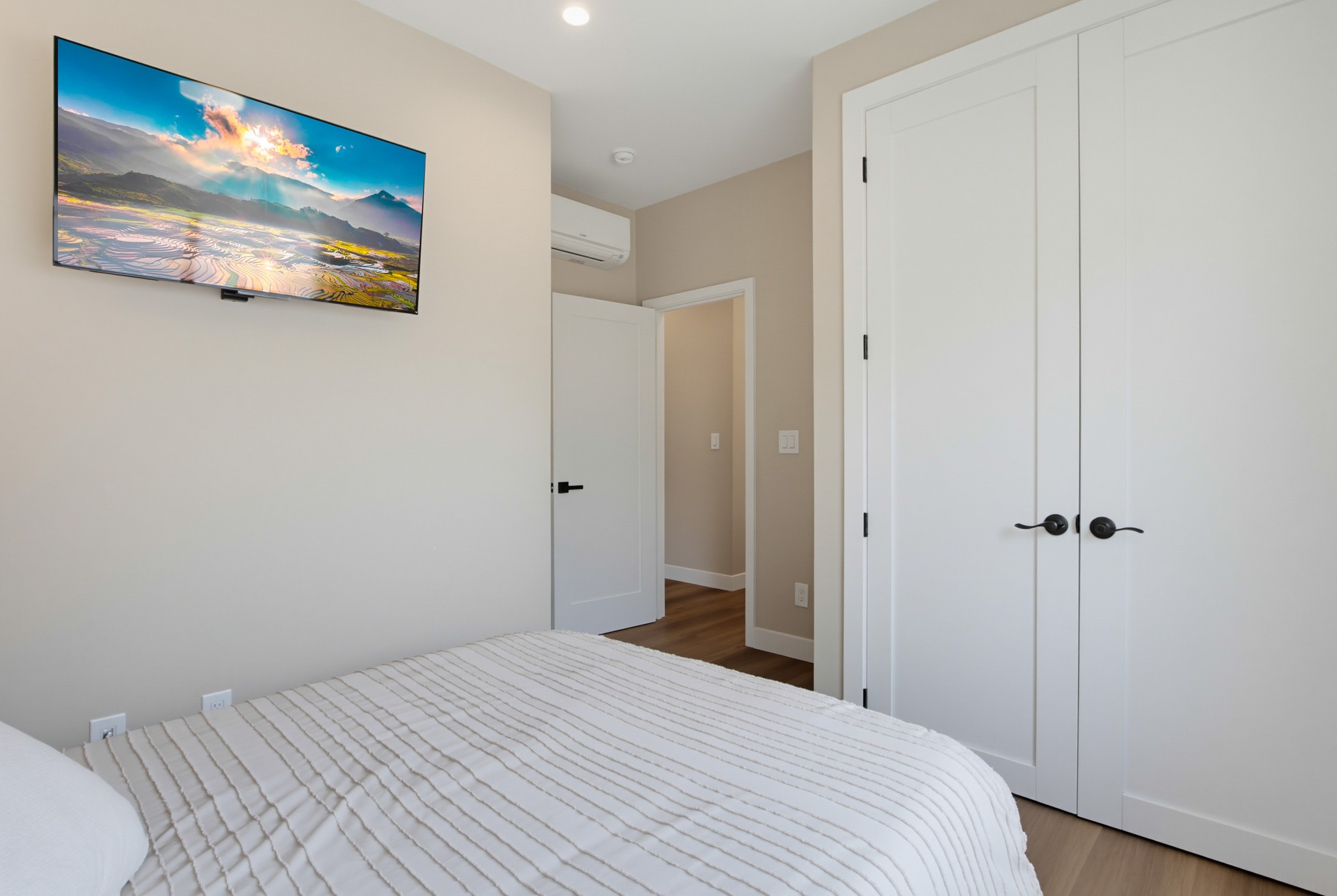 Virtual tour photo 28 of 75 for 953 Beryl St