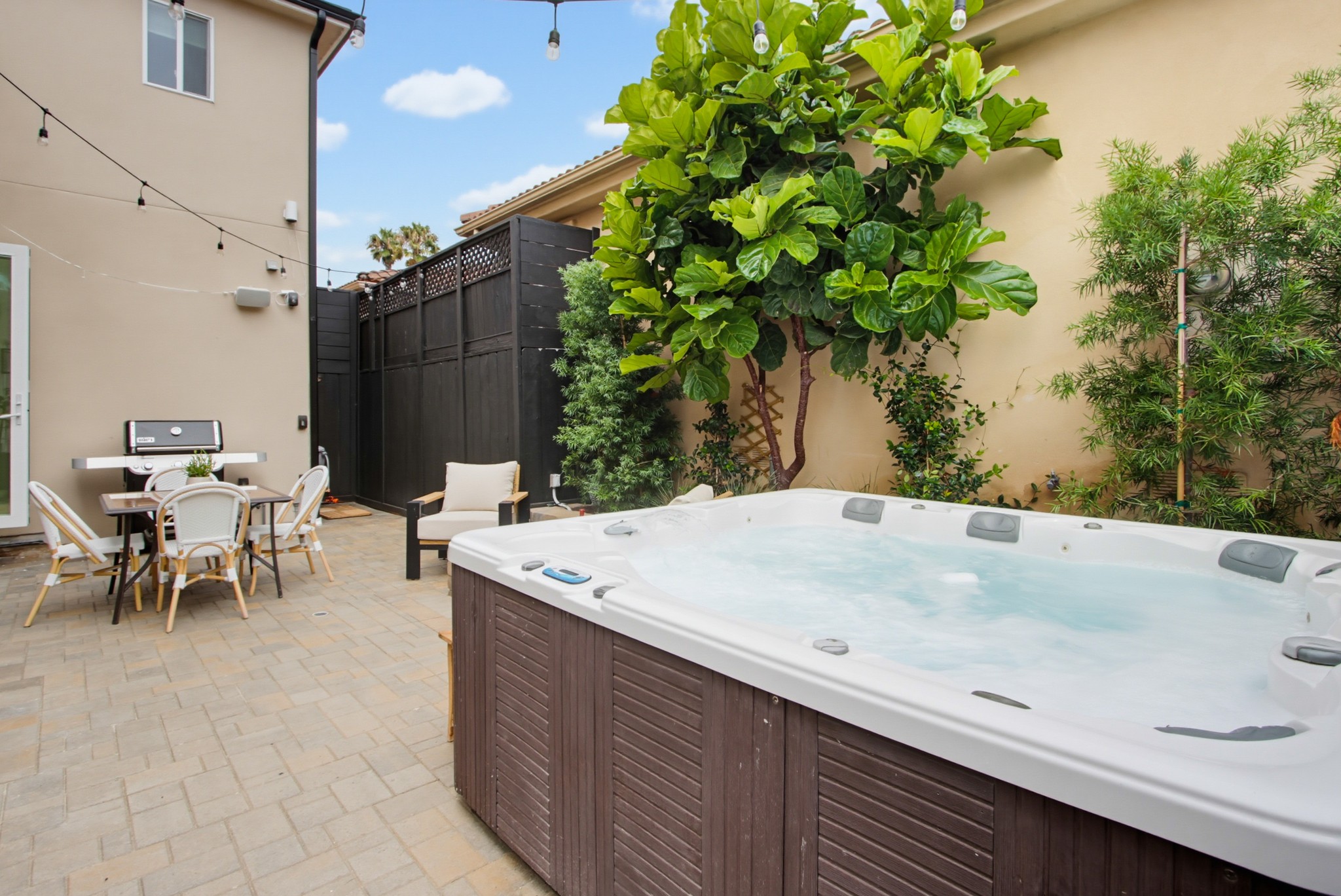 Virtual tour photo 40 of 75 for 953 Beryl St