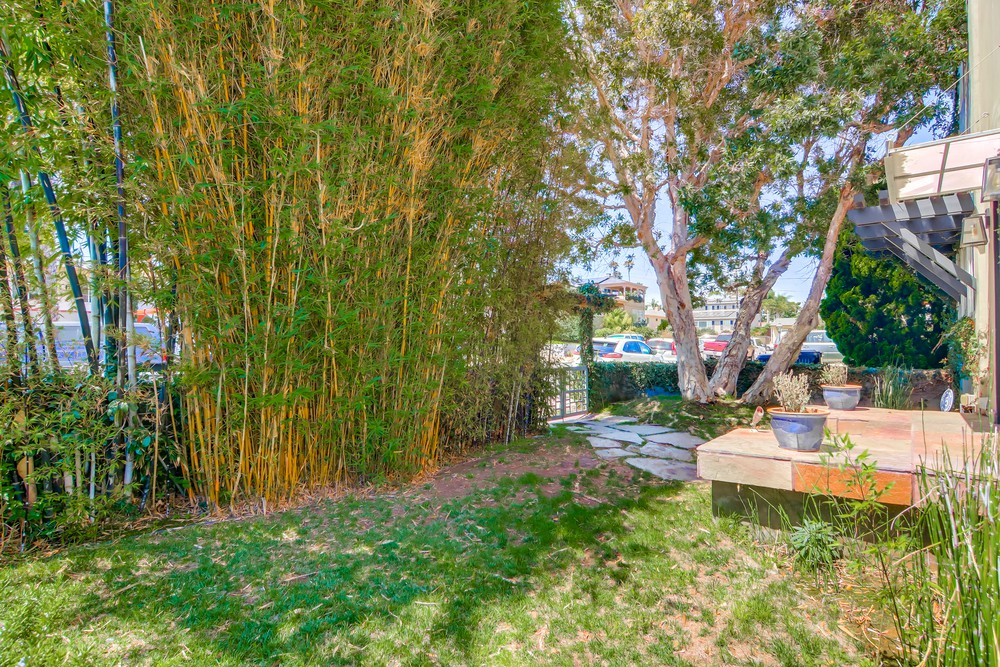 Virtual tour photo 8 of 77 for 953 Temple St
