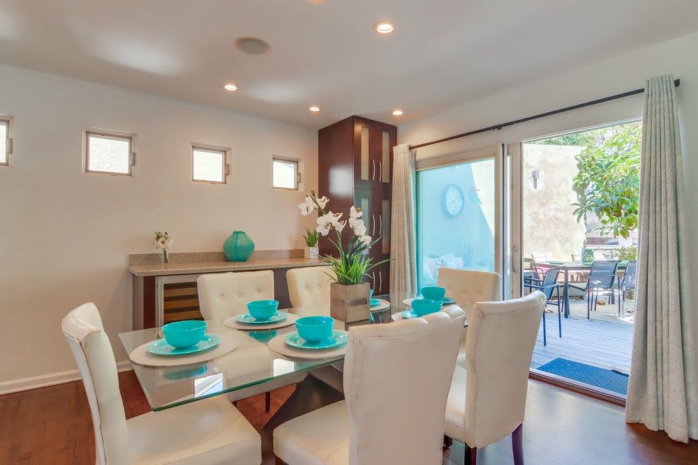 Virtual tour photo 18 of 77 for 953 Temple St