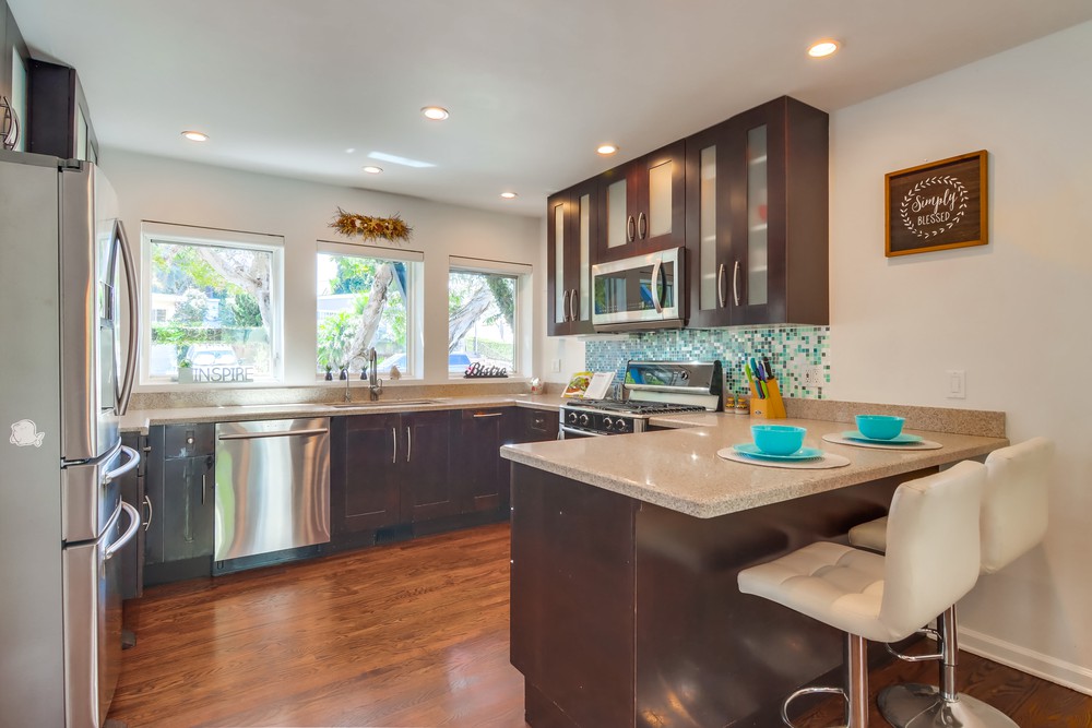 Virtual tour photo 25 of 77 for 953 Temple St