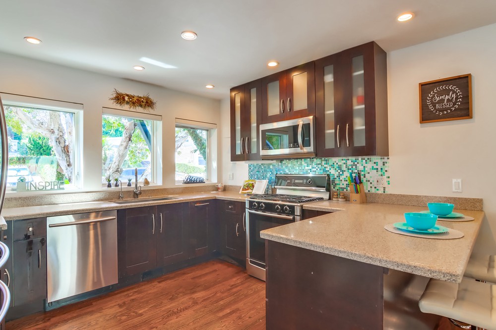 Virtual tour photo 26 of 77 for 953 Temple St