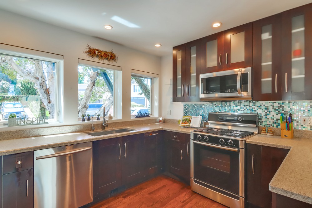 Virtual tour photo 27 of 77 for 953 Temple St