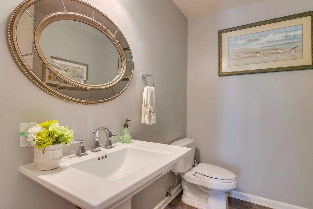 Virtual tour photo 29 of 77 for 953 Temple St