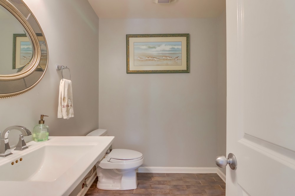 Virtual tour photo 30 of 77 for 953 Temple St
