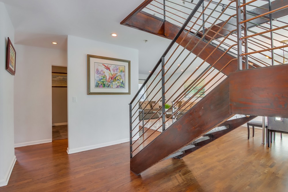 Virtual tour photo 34 of 77 for 953 Temple St