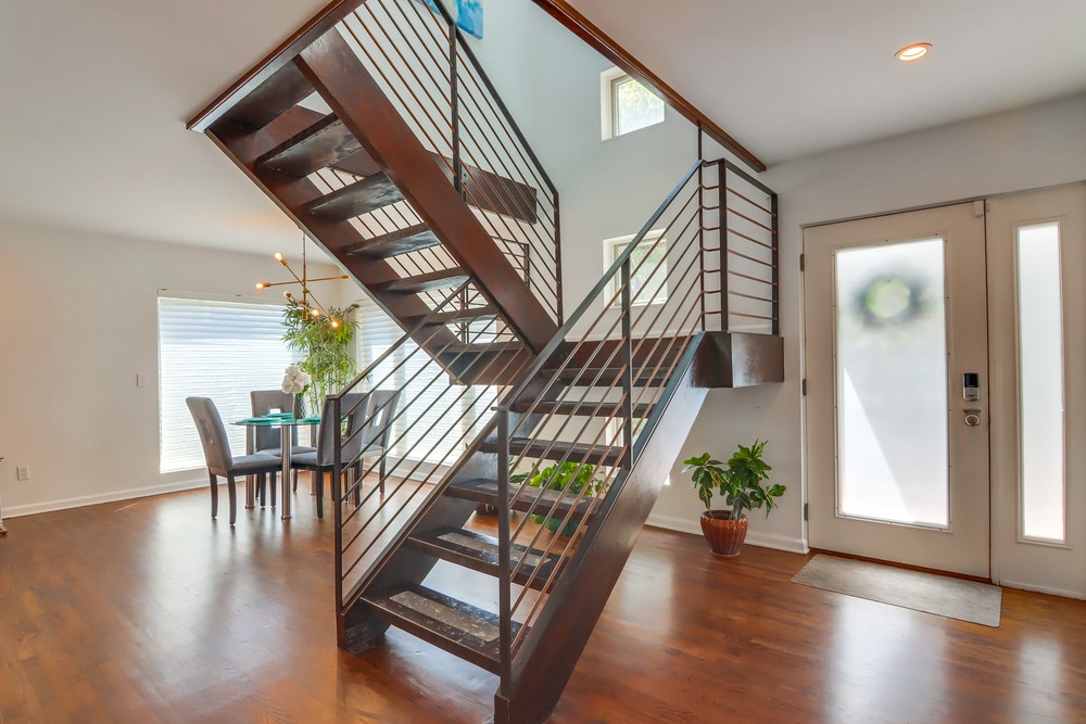 Virtual tour photo 35 of 77 for 953 Temple St