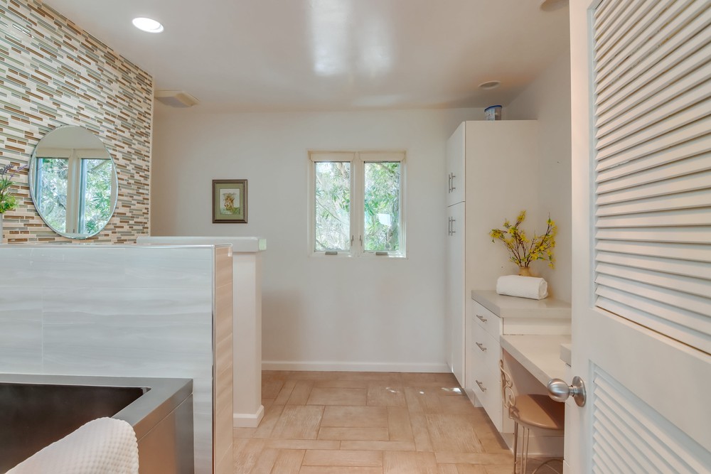Virtual tour photo 45 of 77 for 953 Temple St