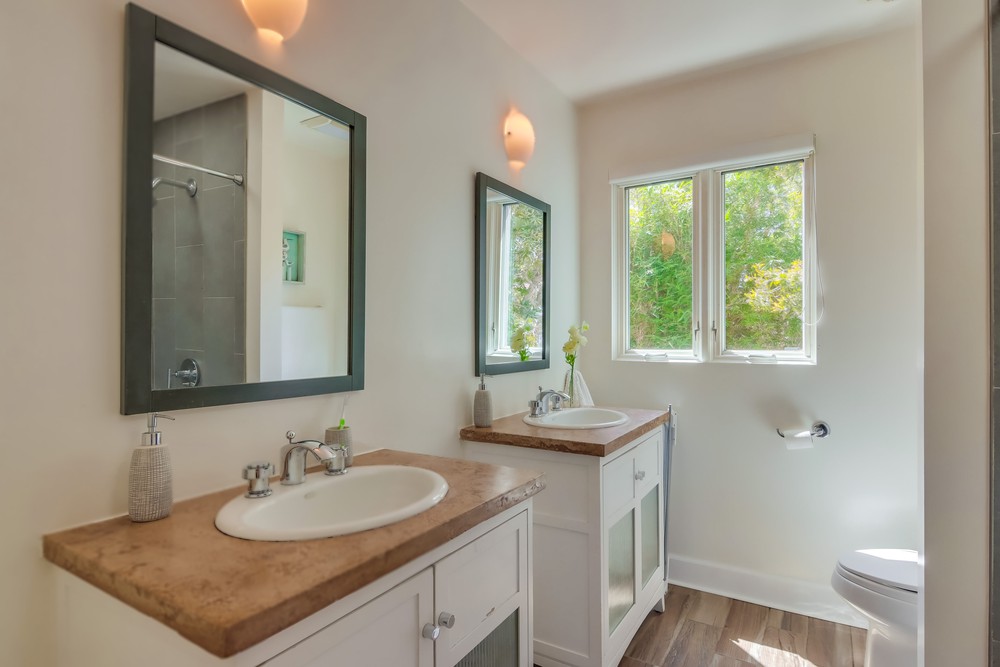 Virtual tour photo 50 of 77 for 953 Temple St