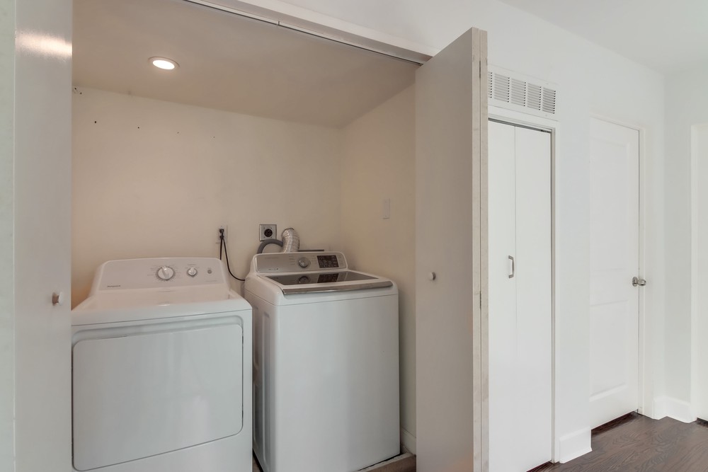 Virtual tour photo 53 of 77 for 953 Temple St