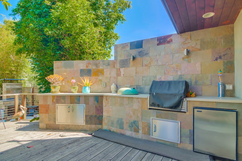 Virtual tour photo 59 of 77 for 953 Temple St