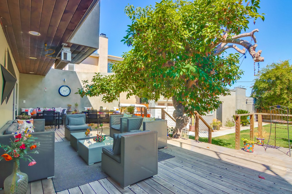 Virtual tour photo 60 of 77 for 953 Temple St