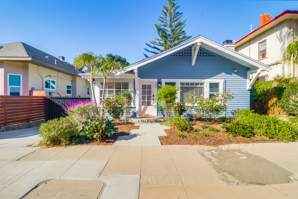 Virtual tour photo 1 of 36 for 954 23rd St