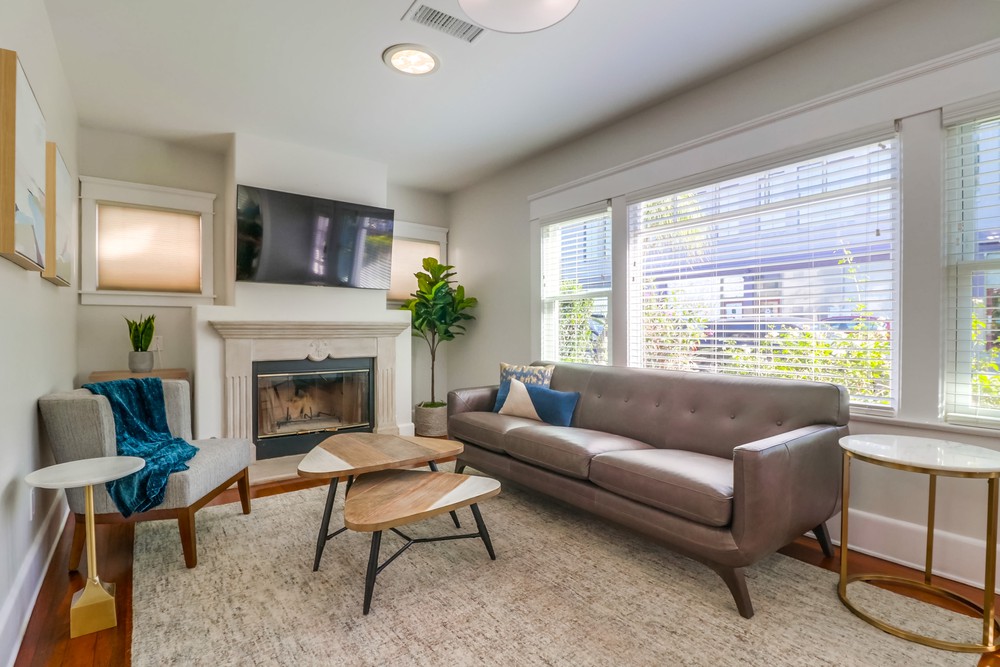 Virtual tour photo 8 of 36 for 954 23rd St