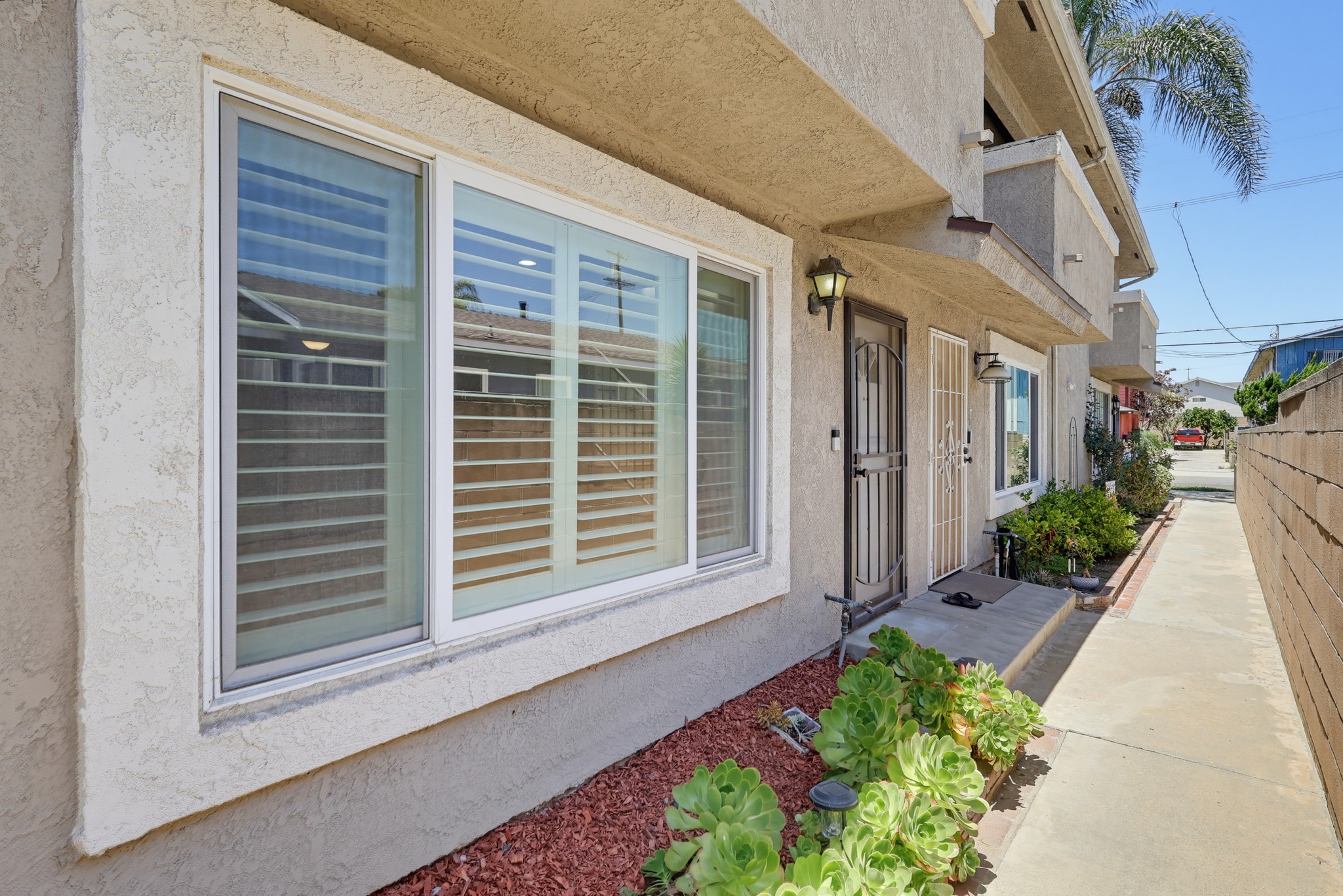 Virtual tour photo 4 of 83 for 9542 Mayne St Apt G