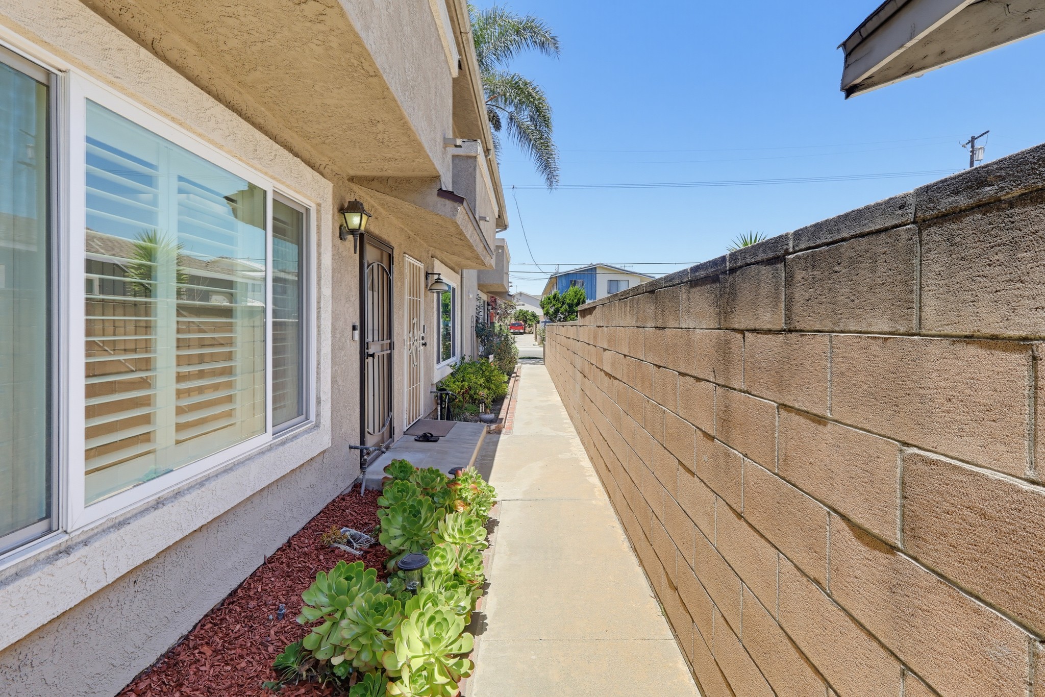 Virtual tour photo 5 of 83 for 9542 Mayne St Apt G