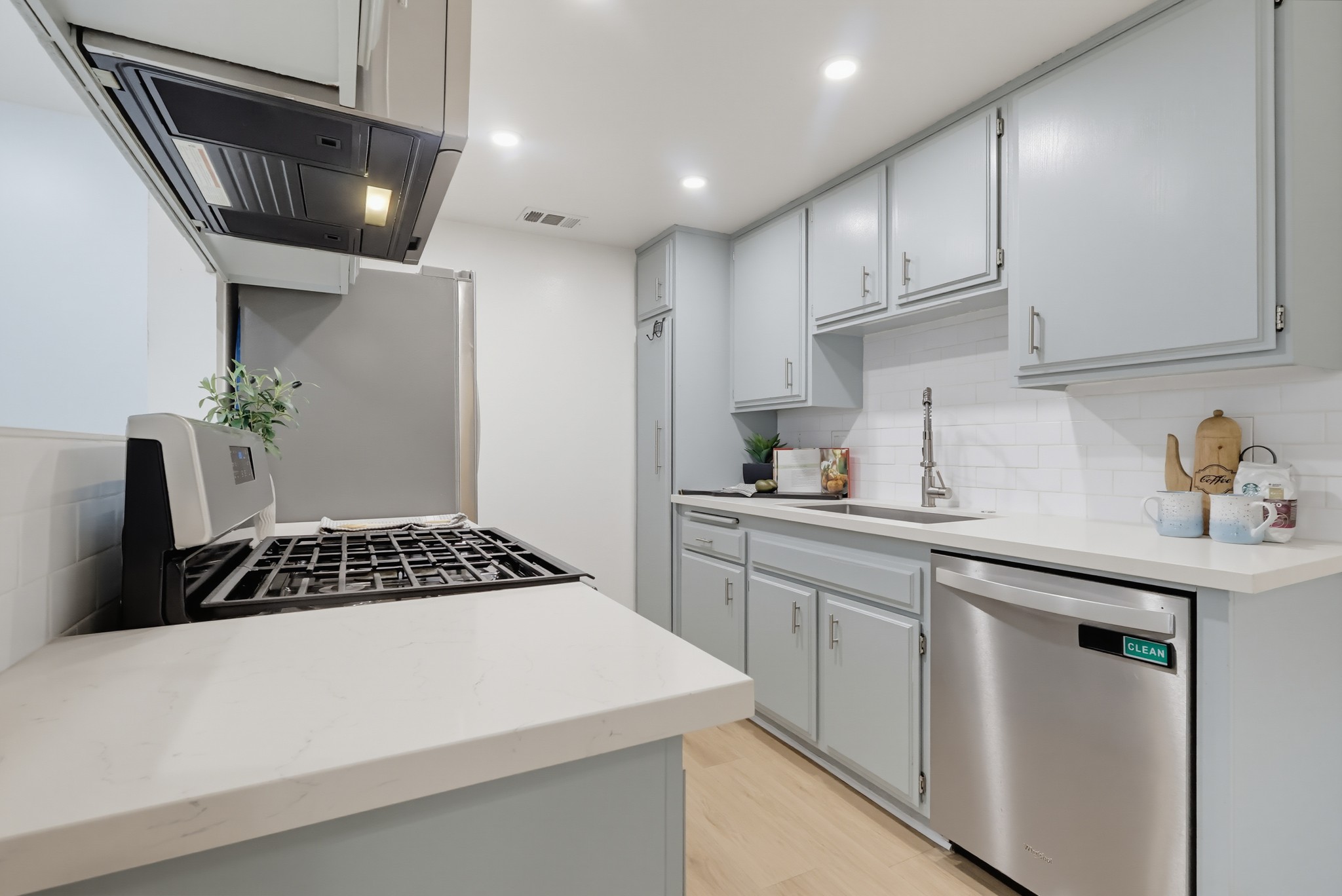Virtual tour photo 17 of 83 for 9542 Mayne St Apt G