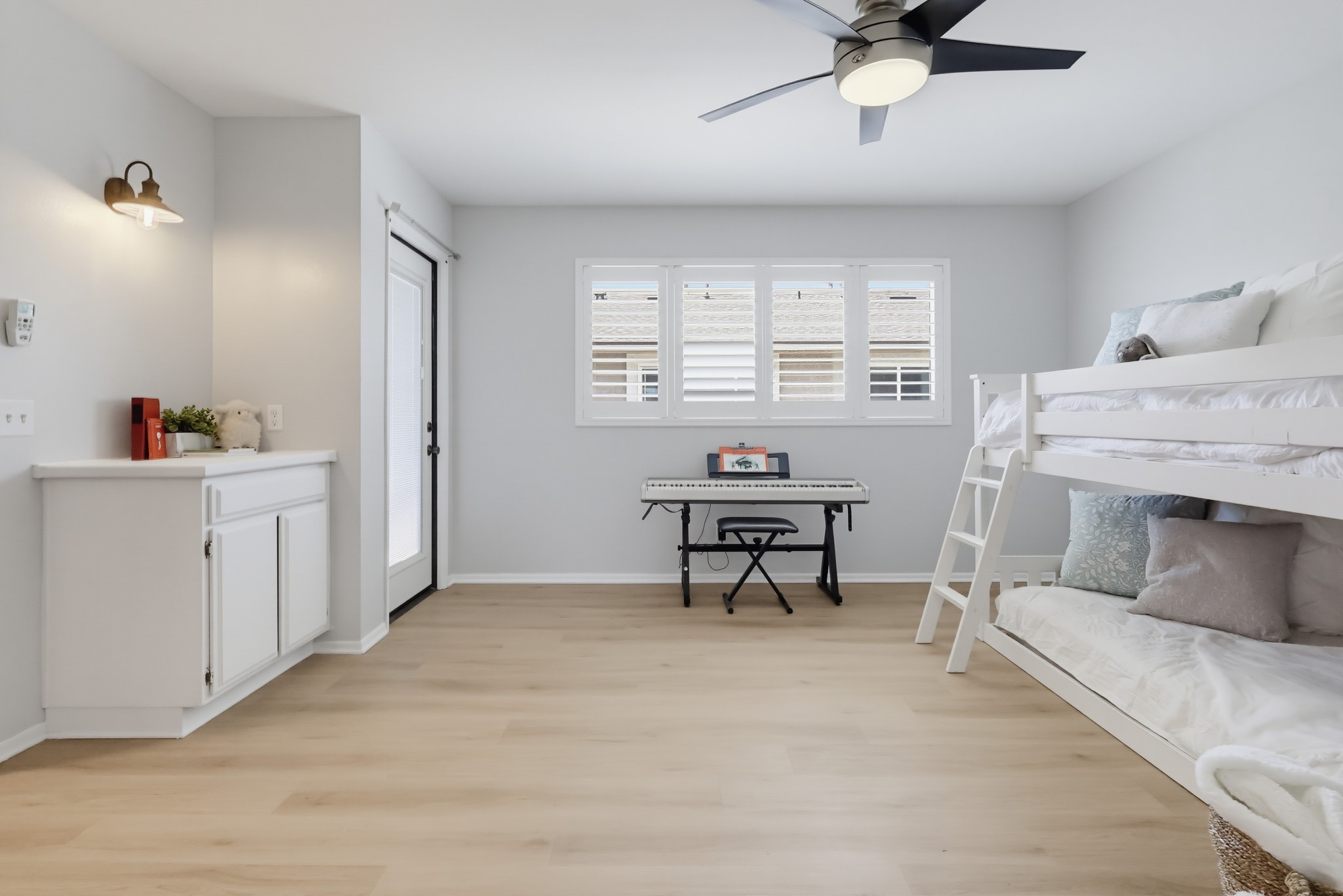 Virtual tour photo 35 of 83 for 9542 Mayne St Apt G