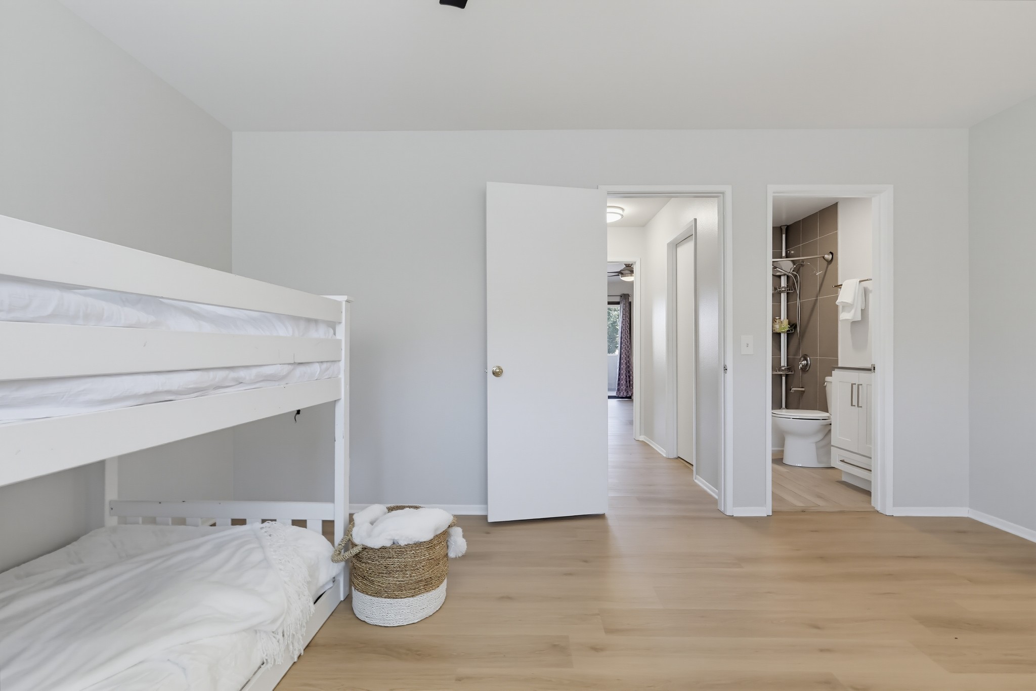 Virtual tour photo 38 of 83 for 9542 Mayne St Apt G