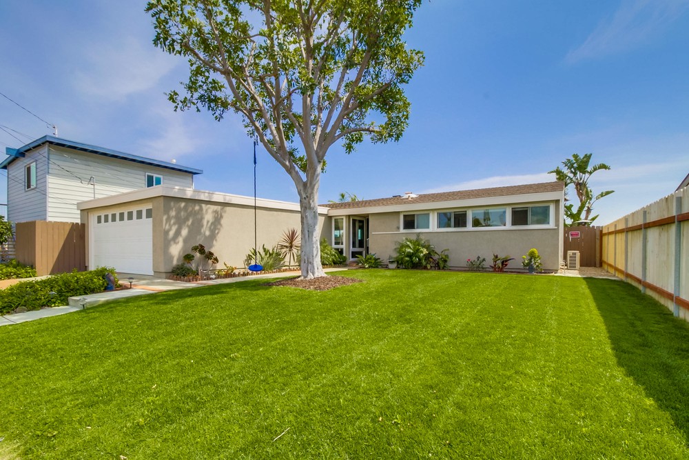 Virtual tour photo 3 of 41 for 9547 Yolanda Ave