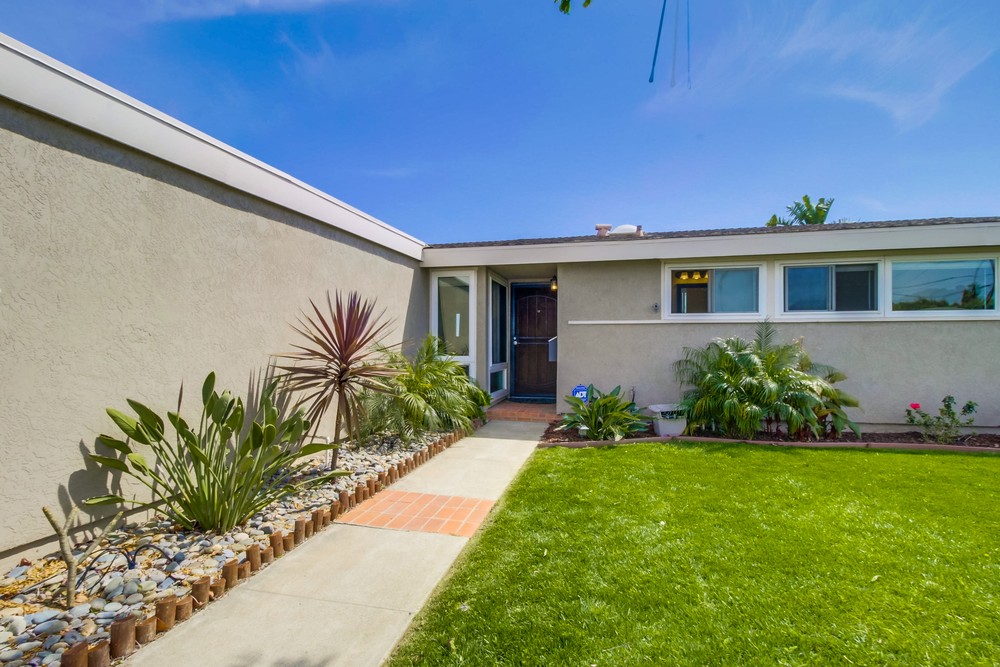Virtual tour photo 6 of 41 for 9547 Yolanda Ave