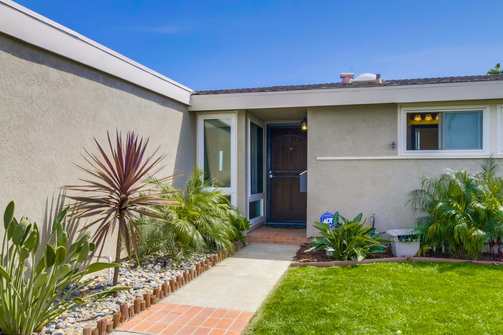 Virtual tour photo 7 of 41 for 9547 Yolanda Ave