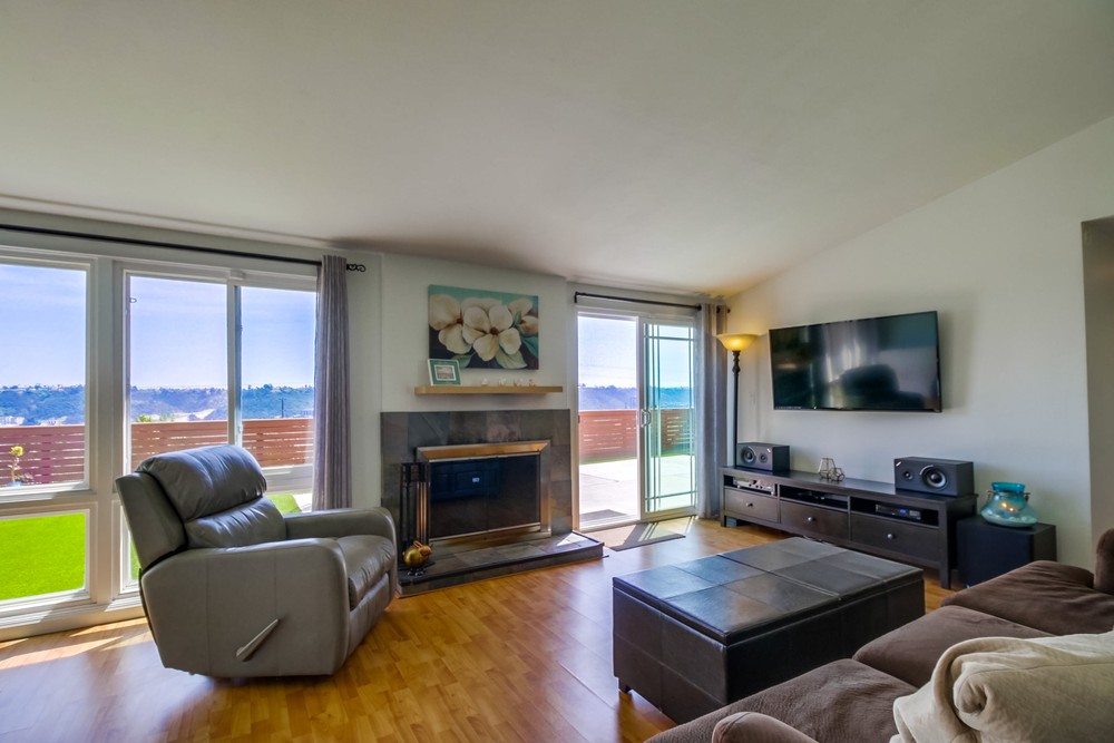 Virtual tour photo 12 of 41 for 9547 Yolanda Ave