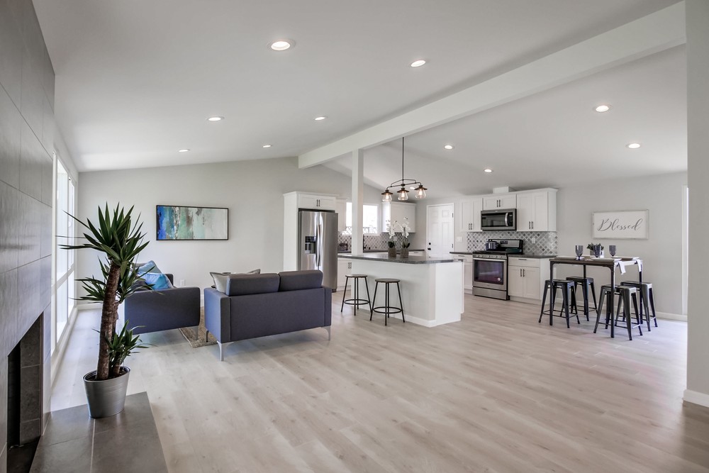 Virtual tour photo 9 of 44 for 9548 Yolanda Ave