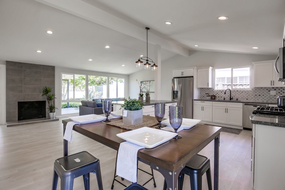 Virtual tour photo 13 of 44 for 9548 Yolanda Ave