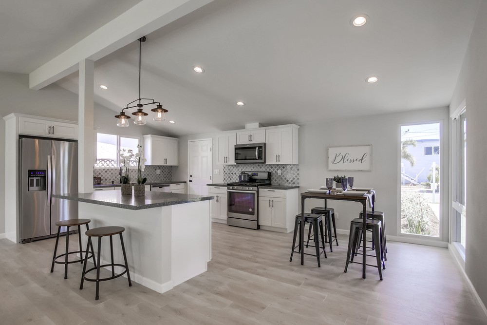 Virtual tour photo 14 of 44 for 9548 Yolanda Ave