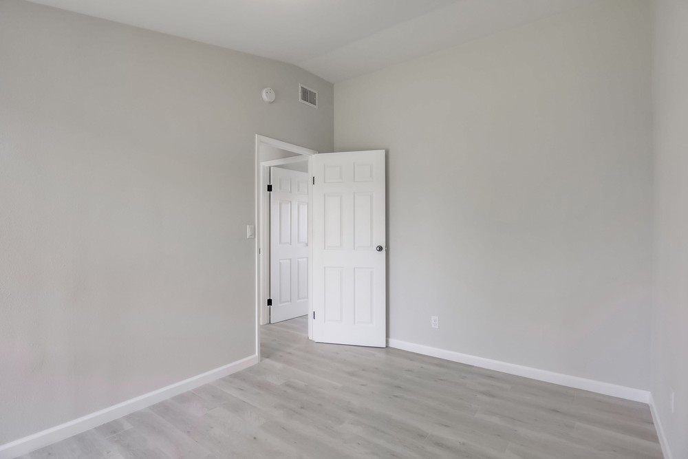 Virtual tour photo 31 of 44 for 9548 Yolanda Ave