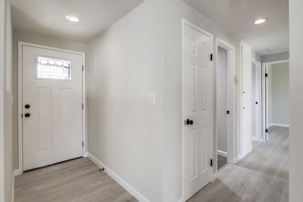 Virtual tour photo 33 of 44 for 9548 Yolanda Ave
