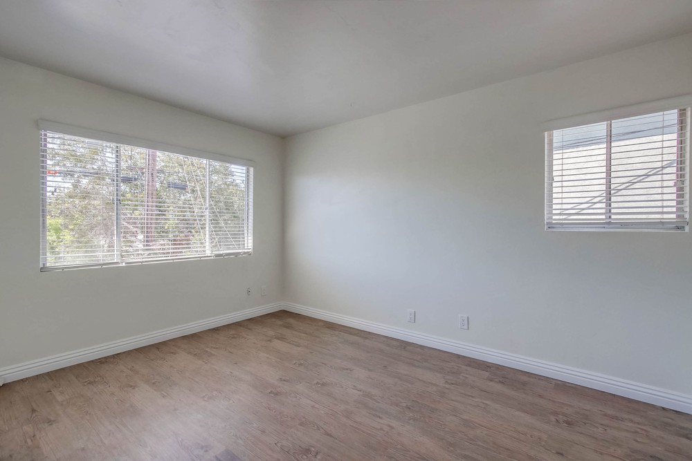 Virtual tour photo 20 of 30 for 955 1/2 Opal St